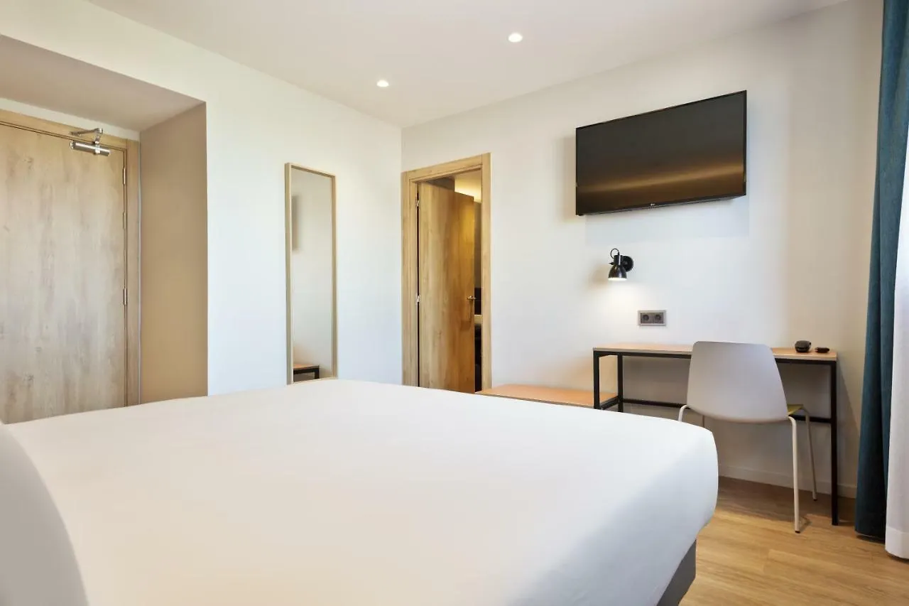 Hotel Brick Barcelona 2*,  Spanien